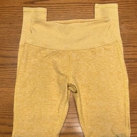 Alo High-Waist Alosoft Lounge Legging - Picture 3 of 6
